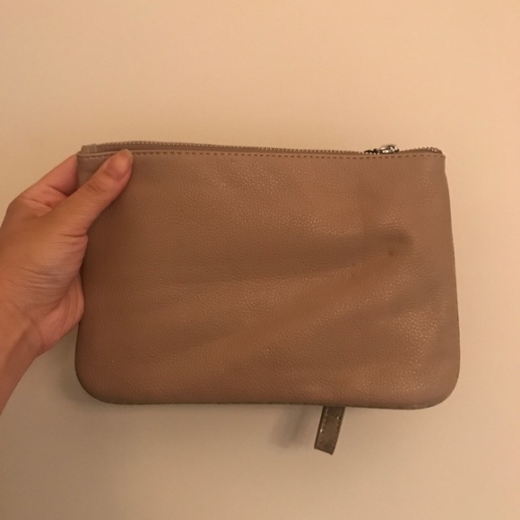 EXPRESS Wristlet - Picture 2 of 3